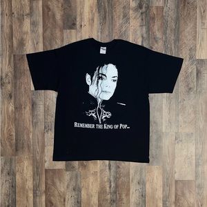 Micheal Jackson “Remember The King of Pop” Black Gildan T-Shirt (XL)
